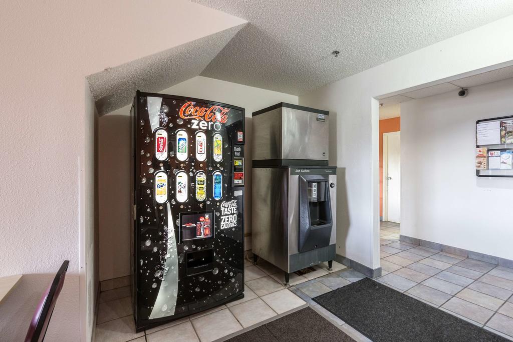 Motel 6-Waterloo, Ia מראה חיצוני תמונה
