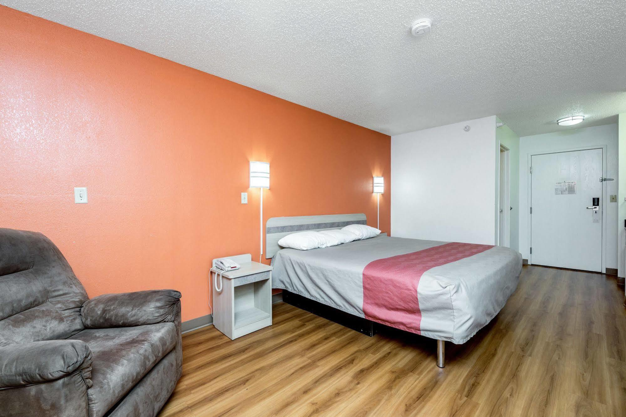 Motel 6-Waterloo, Ia מראה חיצוני תמונה
