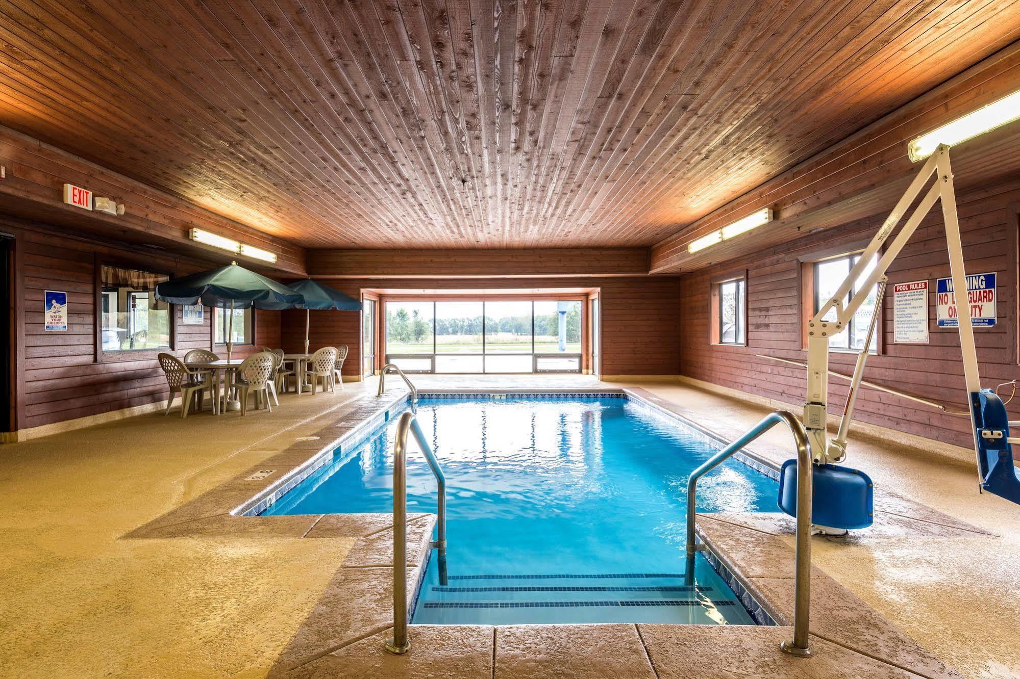 Motel 6-Waterloo, Ia מראה חיצוני תמונה