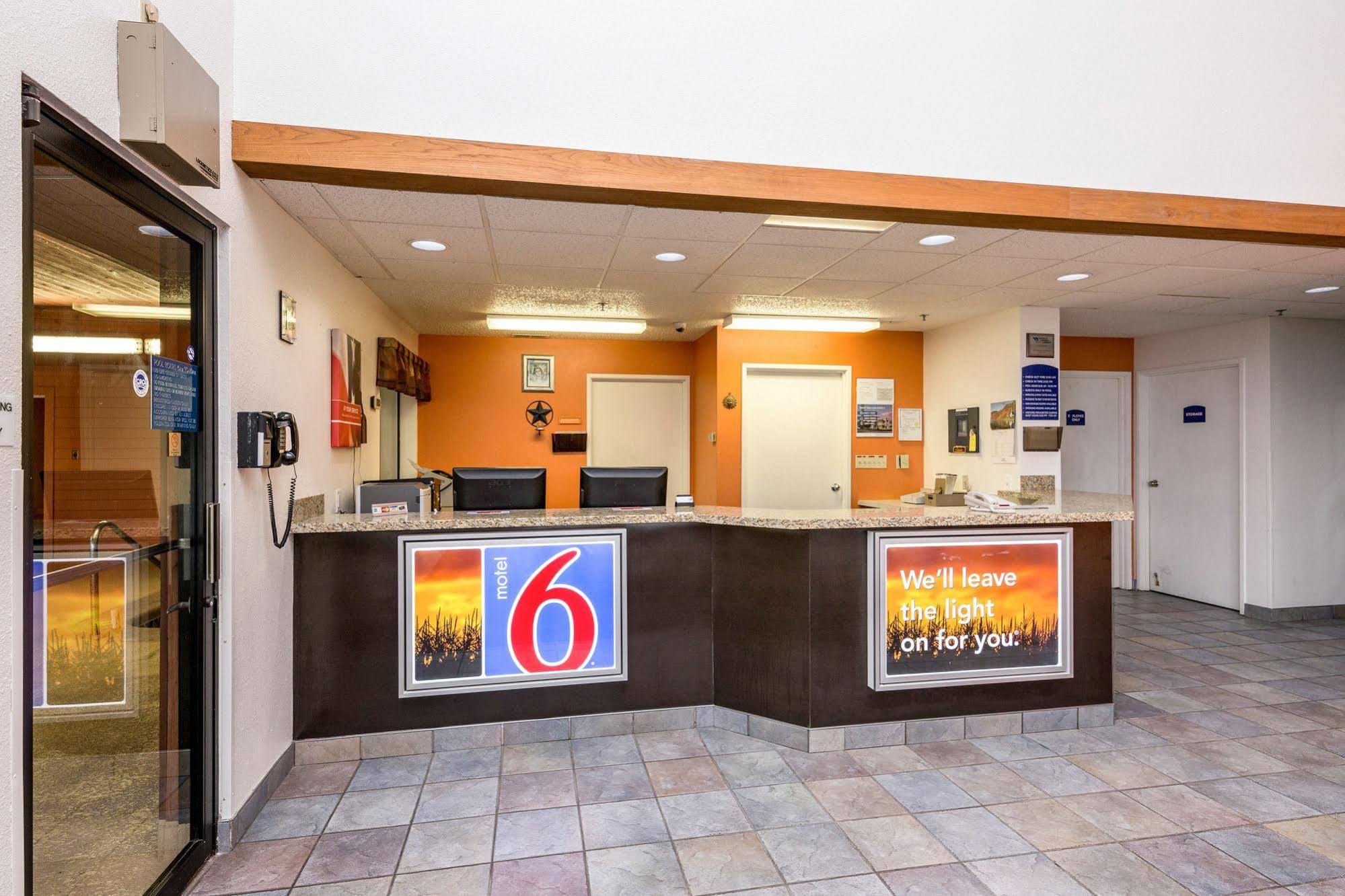 Motel 6-Waterloo, Ia מראה חיצוני תמונה