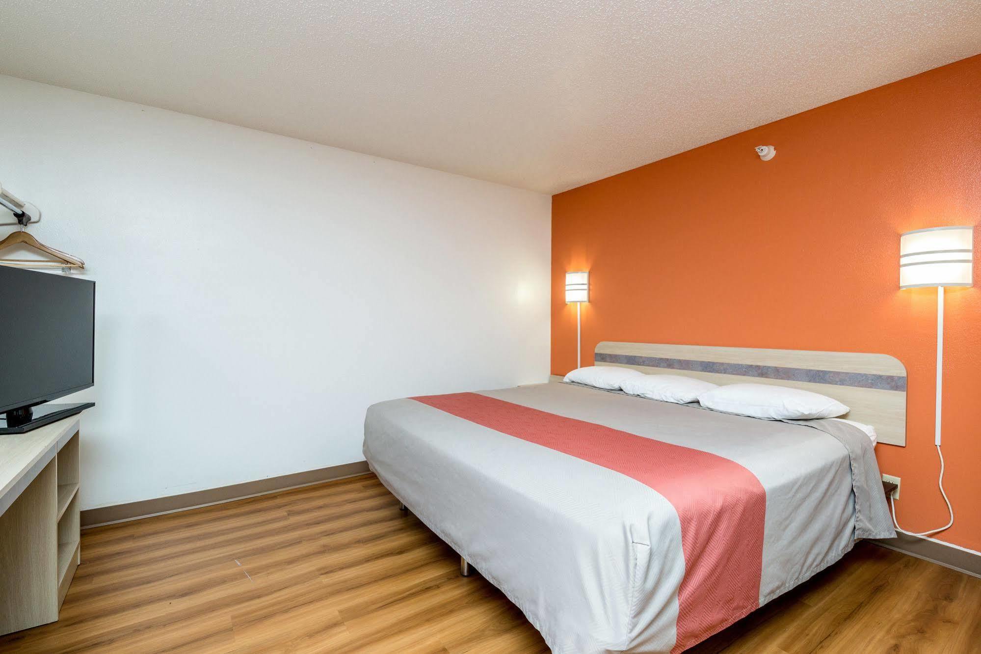 Motel 6-Waterloo, Ia מראה חיצוני תמונה