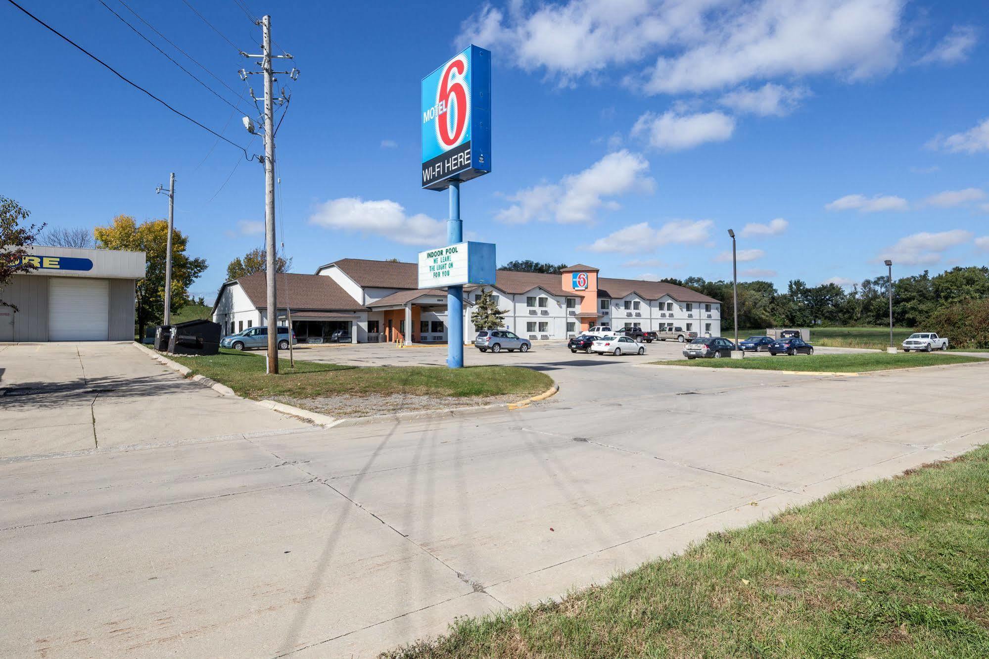 Motel 6-Waterloo, Ia מראה חיצוני תמונה